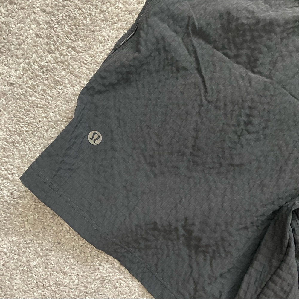 Lululemon pace breaker utility short 7” LL NWT - Picture 3 of 5